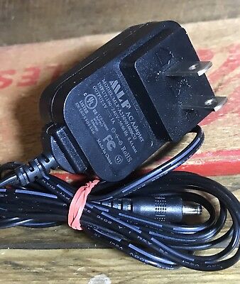 NEW MLF 5V 1A AC adapter Charger for URC Charging MLF-A250501000CU Power Supply